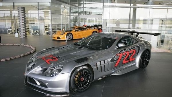 Centrul tehnologic al McLaren Mercedes din Marea Britanie