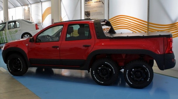 Dacia Duster pick-up cu şase roţi