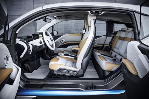Automotive Interiors Expo 2014: BMW i3, castigator!