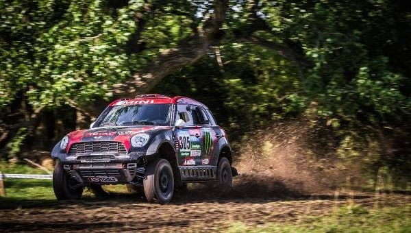 Cea mai dificilă provocare din motorsport a început // Orlando Terranova este lider după prima zi a Raliului Dakar 2015