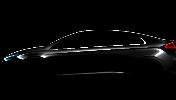Hyundai va lansa modelul Ioniq