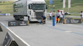 "Scania-Young European Truck Driver": Tiruri, femei frumoase, bărbaţi puternici şi premii consistente