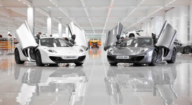 Poze din cadrul centrului de cercetare si dezvoltare al McLaren Mercedes