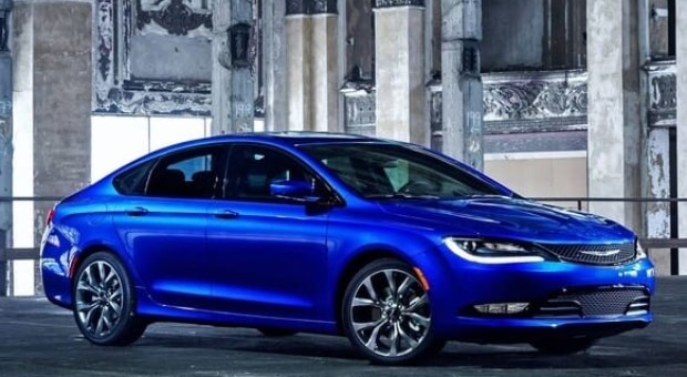 Noul Chrysler 200 C, imagini neoficiale