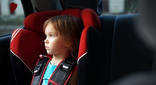 Ce reguli trebuie sa respecti atunci cand transporti copii in masina
