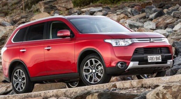 2014 Mitsubishi Outlander Facelift, un SUV cu caracter