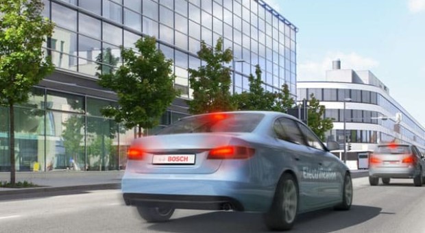 Bosch prezinta sistemul de control ESP hev al franarii pentru autovehiculele hibride si electrice