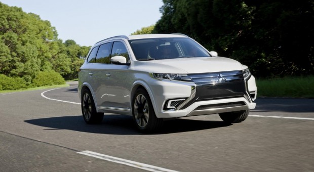 Mitsubishi Outlander PHEV Concept-S în premieră mondială la Salonul Auto de la Paris 2014