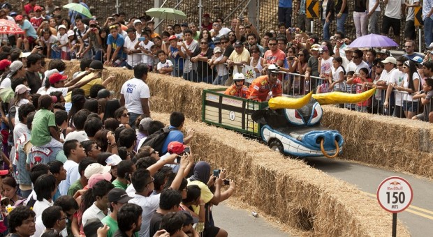 Primul Red Bull Soapbox Race din Romania!