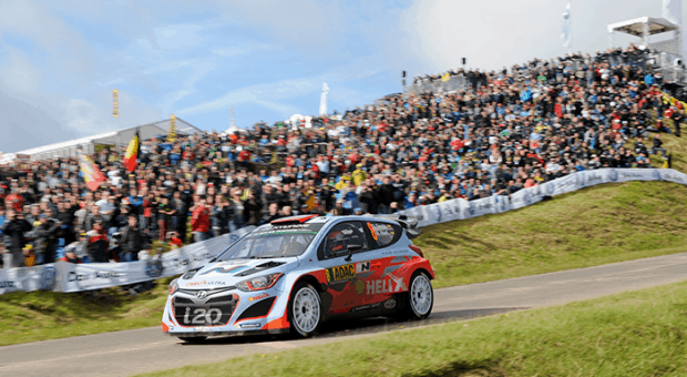 Dani Sordo va concura pentru Hyundai Shell World Rally în Campionatul Mondial de Raliuri FIA (WRC) în 2015 şi 2016