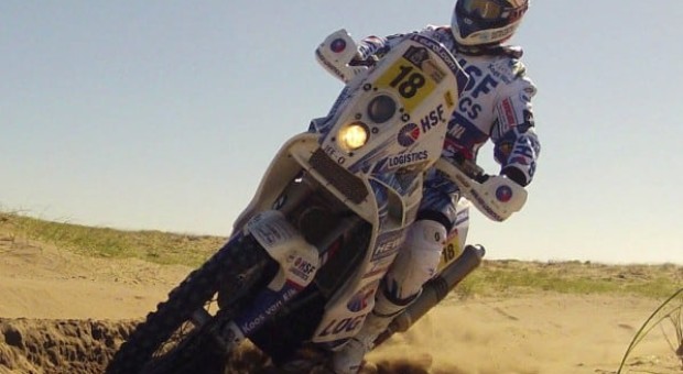 Moto: Raliul Dakar 2015 – Gyenes a terminat etapa a doua cu ajutorul spectatorilor