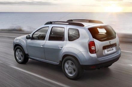 Comparatie între Dacia Duster și Volkswagen Tiguan: Duelul SUV-urilor Europene