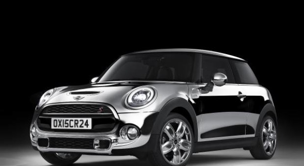 Apariţie de senzaţie: noul MINI cu Chrome Line Exterior Deluxe