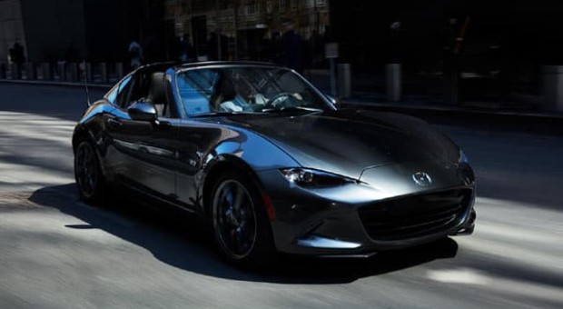 Sportiva Mazda MX-5 RF debutează în România