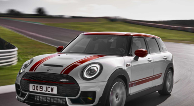 Noile MINI John Cooper Works Clubman şi MINI John Cooper Works Countryman