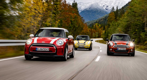 MINI Cooper – 60 de ani