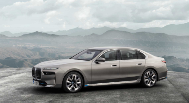 Proiect-pilot BMW: Concept de deplasarea autonomă a automobilelor în producţie
